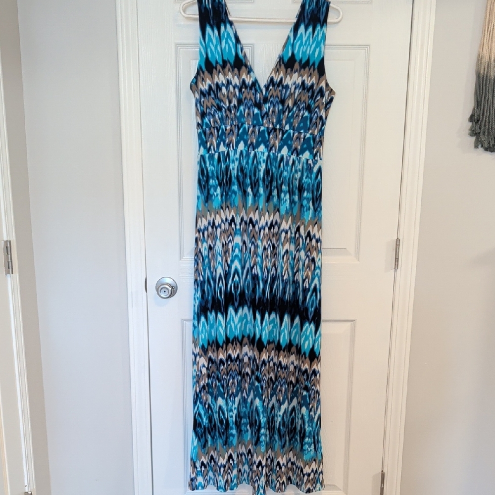 Boston Proper Blue and Tan Patterned Sleeveless Maxi Dress Medium